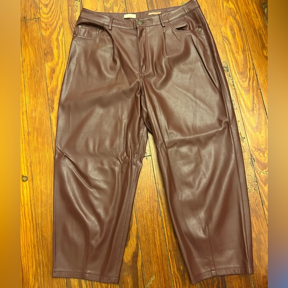 Anthropologie (Pilcro) Maroon Faux Leather Pants. Size 32 - Picture 2 of 5
